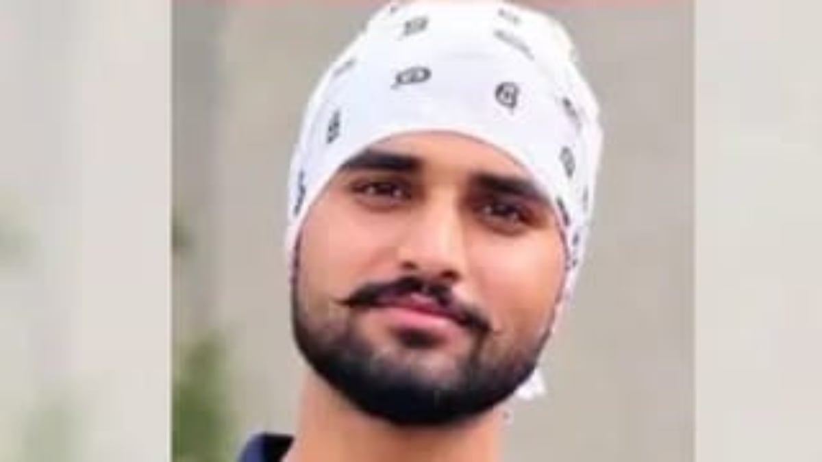 मुख्यमंत्री भगवंत मान का बैनर उतार रहे युवक की करेंट लगने से मौके पर हुई मौत, हाइटेंशन तार की आया चपेट में