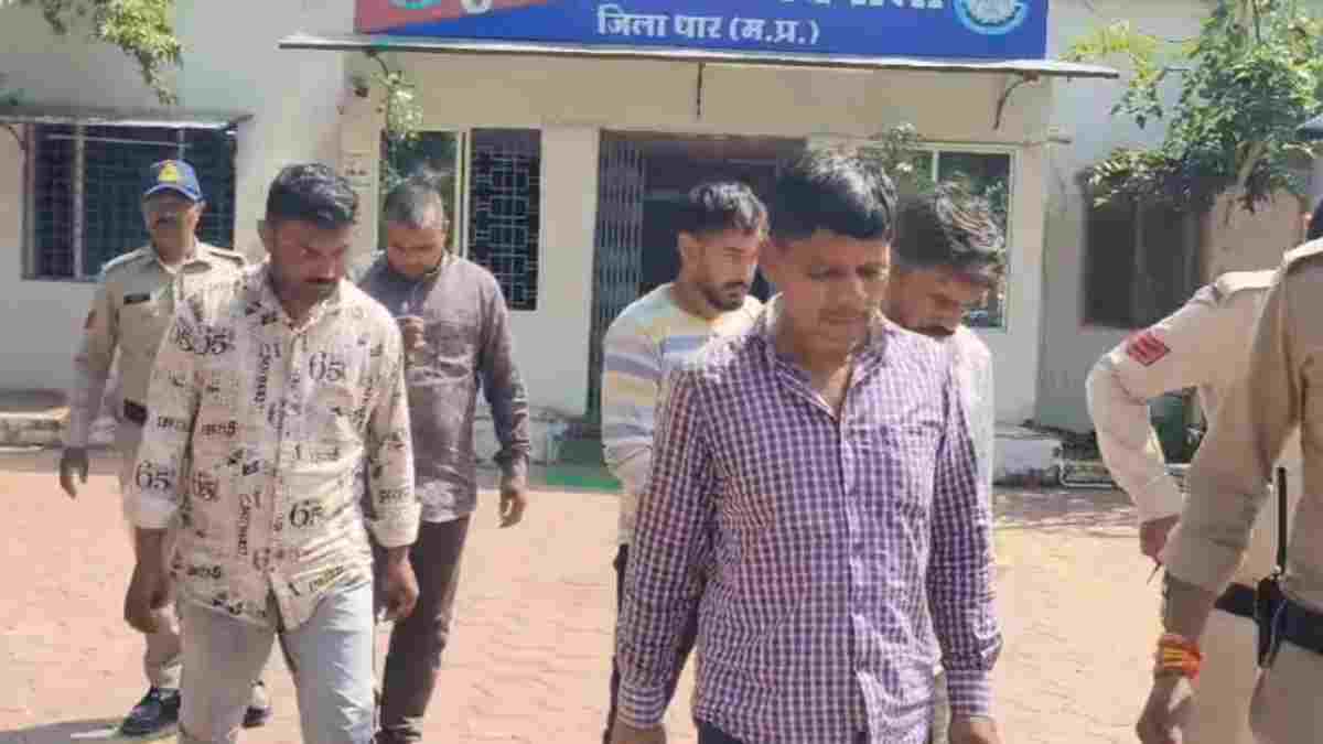 जंगल में ’52 परियों’ पर लग रहा था दांव: जुआ खेलते पकड़ाए 5 आरोपी, 1.31 लाख जब्त