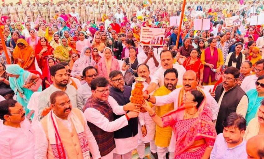 हरदोई में BJP की बैठक, बूथ स्तर पर संगठन मजबूत करने की बनी रणनीति