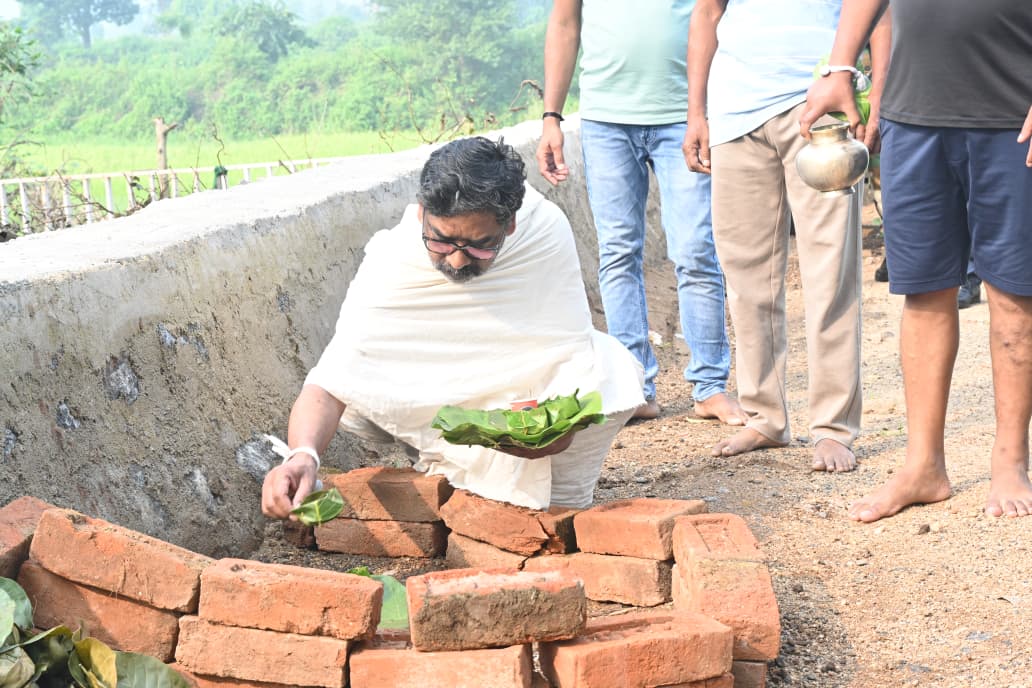 Hemant Soren News: CM के मां के ब्रह्मभोज में उमड़ेगी भीड़, नेमरा में 2 हजार से अधिक जवान तैनात, रामगढ़ पुलिस ने जारी किया रूट मैप