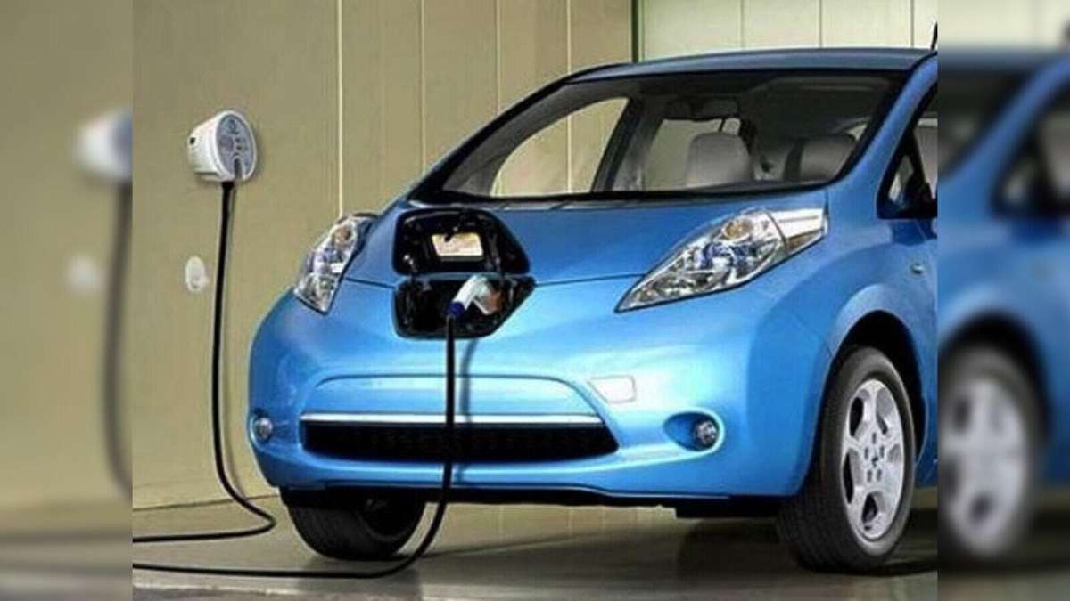 भारत में सस्ती होगी EV की बैटरी बदलना? समझें नई टेक्नोलॉजी और लोकल मैन्युफैक्चरिंग का पूरा गणित