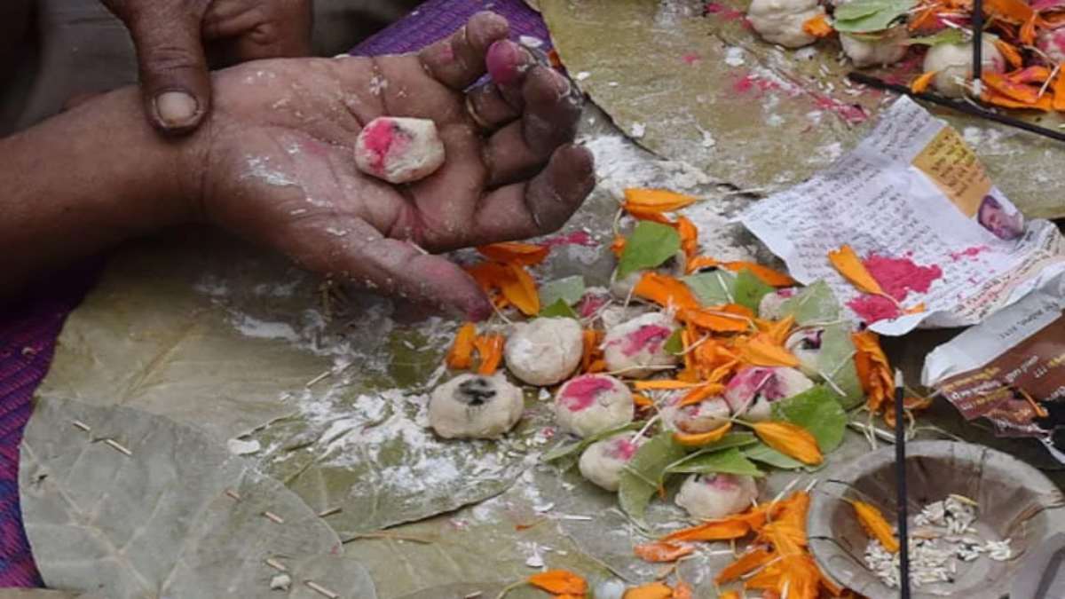 सर्वपितृ अमावस्या: तर्पण और दीपदान से पितरों को विदाई दे, तिथि ज्ञात नहीं होने पर इस दिन कर सकते हैं