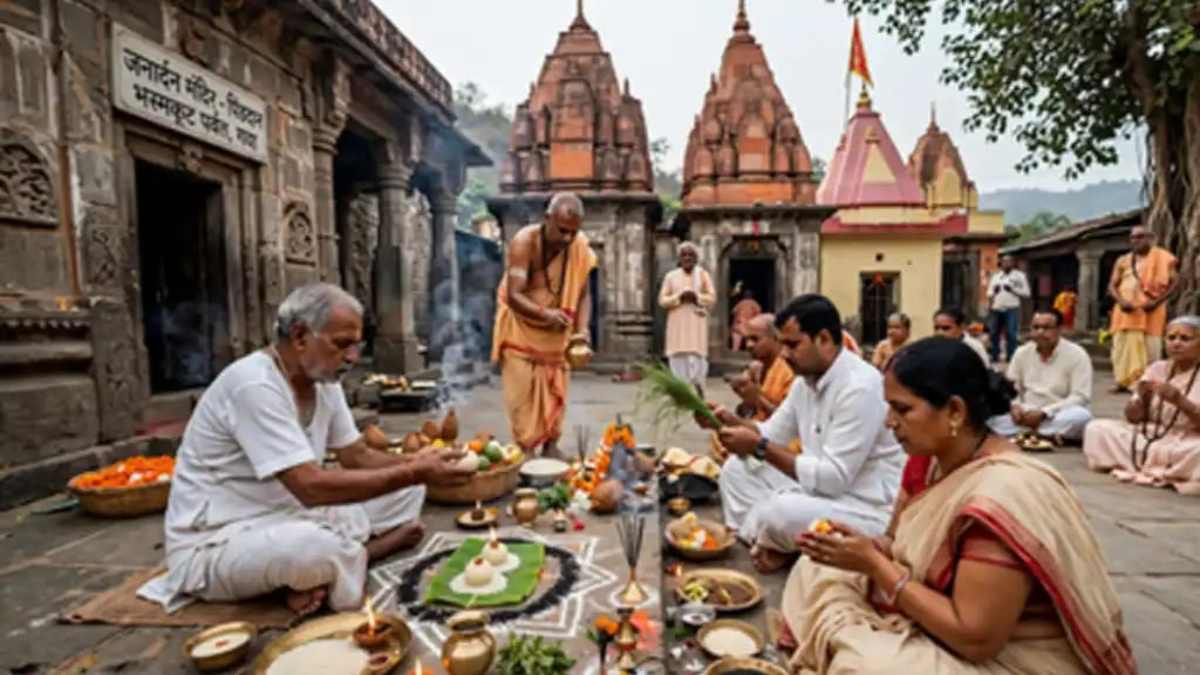 इस मंदिर में जीवित व्यक्ति खुद अपना पिंडदान कर देता है…