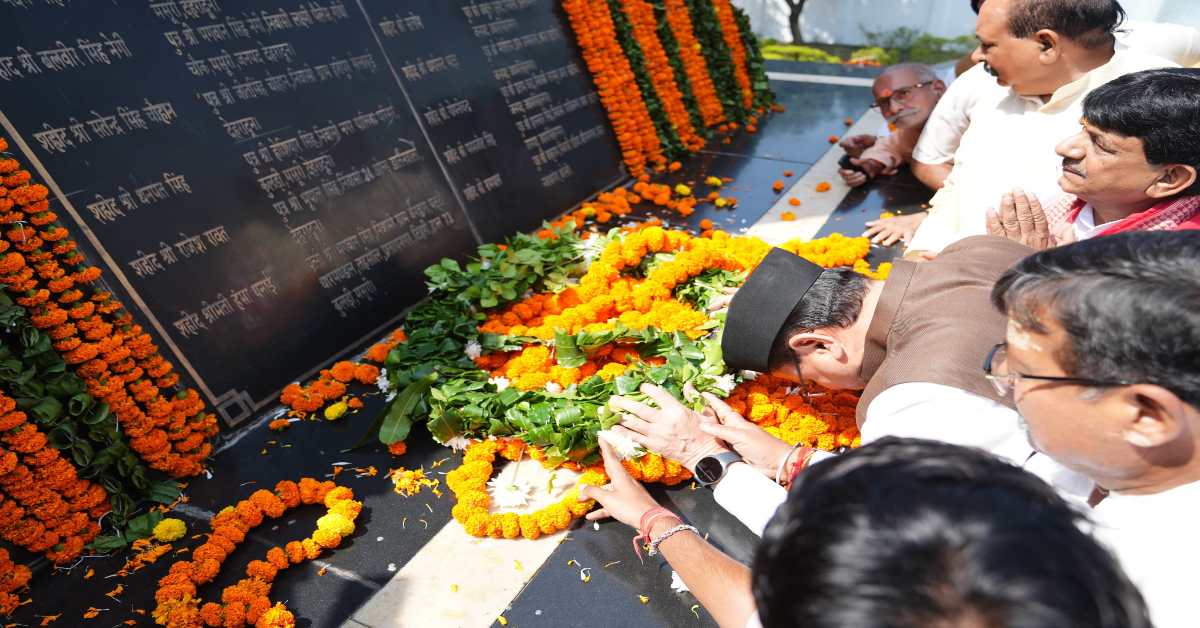 शहीदों की यादें होंगी चिरस्थायी, आंदोलनकारी बलिदानियों की पैतृक गांवों में लगेंगी प्रतिमाएं : धामी