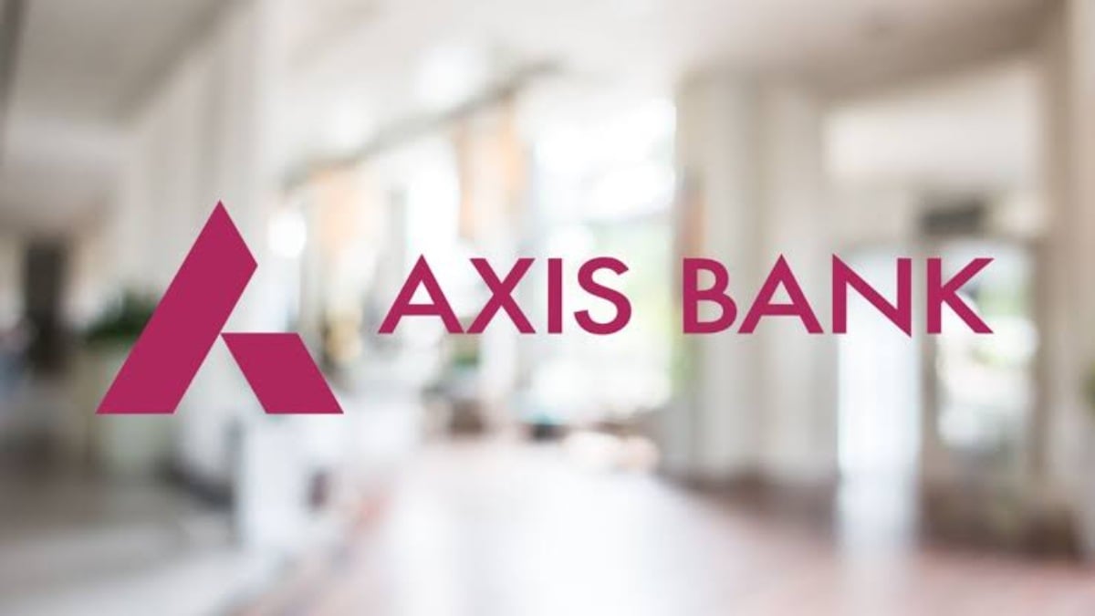 Axis Bank Savings Account Rules: 1 दिसंबर से बदलेंगे बैंक के ये 5 नियम, कैश ट्रांजैक्शन से लेकर मिनिमम बैलेंस तक पड़ेगा असर