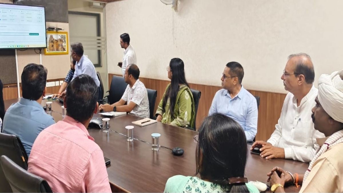 छत्तीसगढ़ में तेंदूपत्ता संग्राहक परिवारों को बड़ी राहत, राजमोहिनी देवी योजना के तहत 169 परिवारों को 2.42 करोड़ रुपये जारी