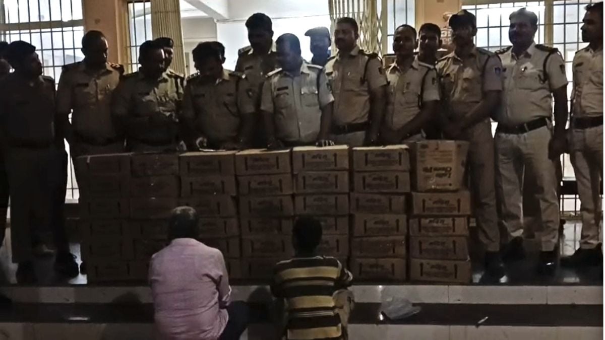 ड्राई डे पर शराब खपाने की साजिश नाकाम: पुलिस ने व्यायामशाला में मारा छापा, 112 पेटी अवैध शराब जब्त