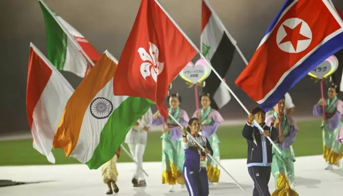एशियन गेम्स 2026 का समापन: क्लोजिंग सेरेमनी में नीरू ढांडा ने शान से लहराया तिरंगा, दोहा को सौंपा गया अगली मेजबानी का ध्वज