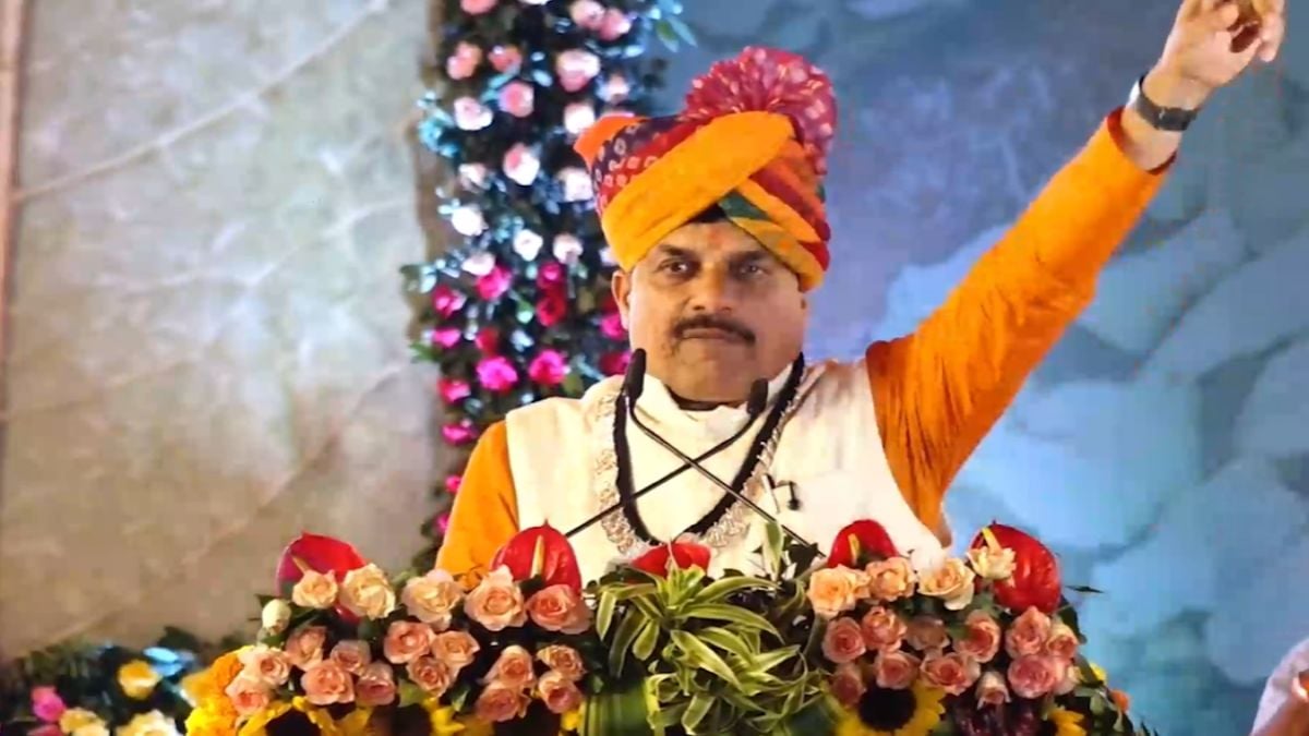 CM डॉ. मोहन ने 40 हजार तेंदूपत्ता संग्राहकों को बांटे 26.56 करोड़ का लाभांश: मंडला को दी 460 करोड़ के विकास कार्यों की सौगात