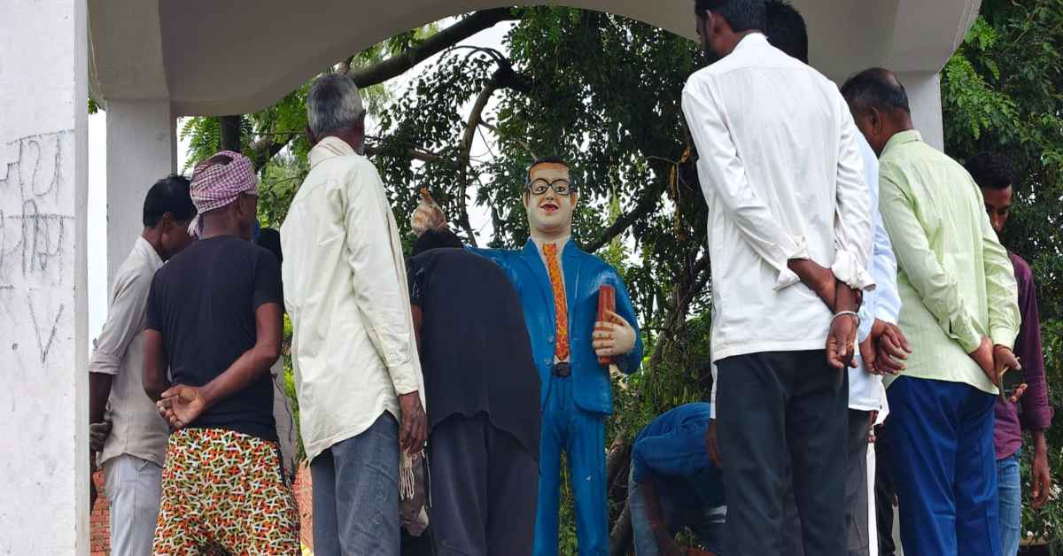 कानून का तो डर ही नहीं रहा! असामाजिक तत्वों ने  अंबेडकर प्रतिमा को किया खंडित, गांव में तनाव, भारी पुलिस बल तैनात