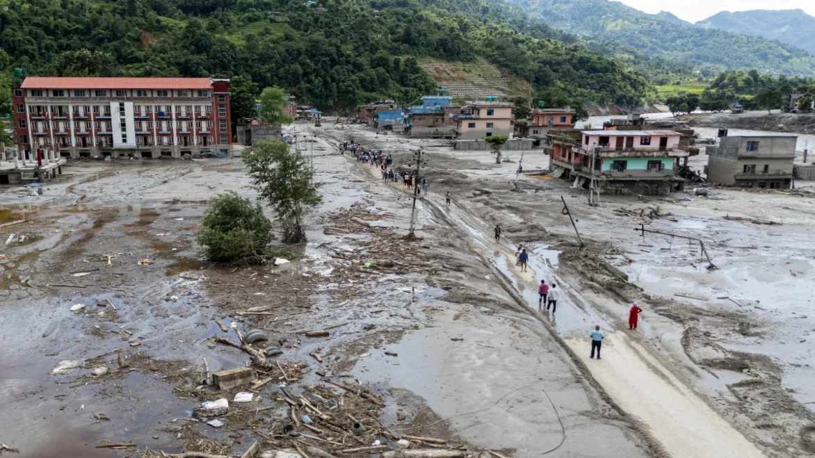 नेपाल में बाढ़ की त्रासदी ने फिर मचायी तबाही, बूढ़ी गंडक में तीन पुल बहे, याद आया फ्लैश फ्लड