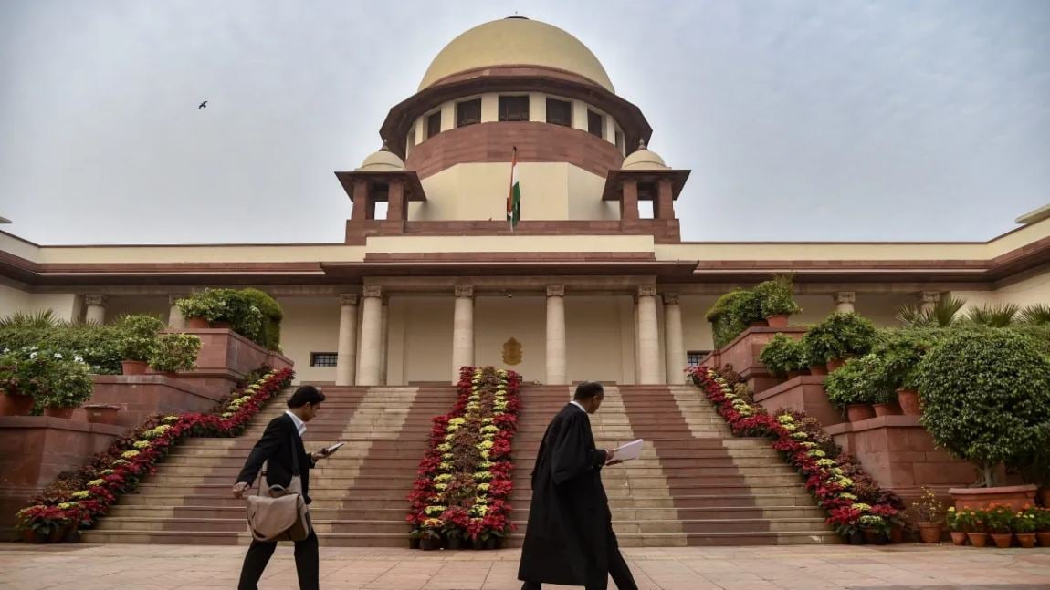 CEC ज्ञानेश कुमार के विरोध-प्रदर्शन के दौरान वकीलों की हिरासत पर SC नाराज, SCBA की याचिका पर होगी कल सुनवाई