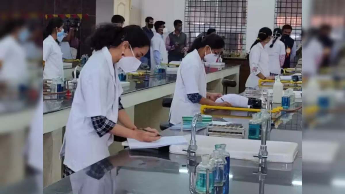 छत्तीसगढ़ में बी.फार्मेसी समेत तकनीकी पाठ्यक्रमों में प्रवेश का एक और मौका, इस तारीख तक ले सकेंगे एडमिशन