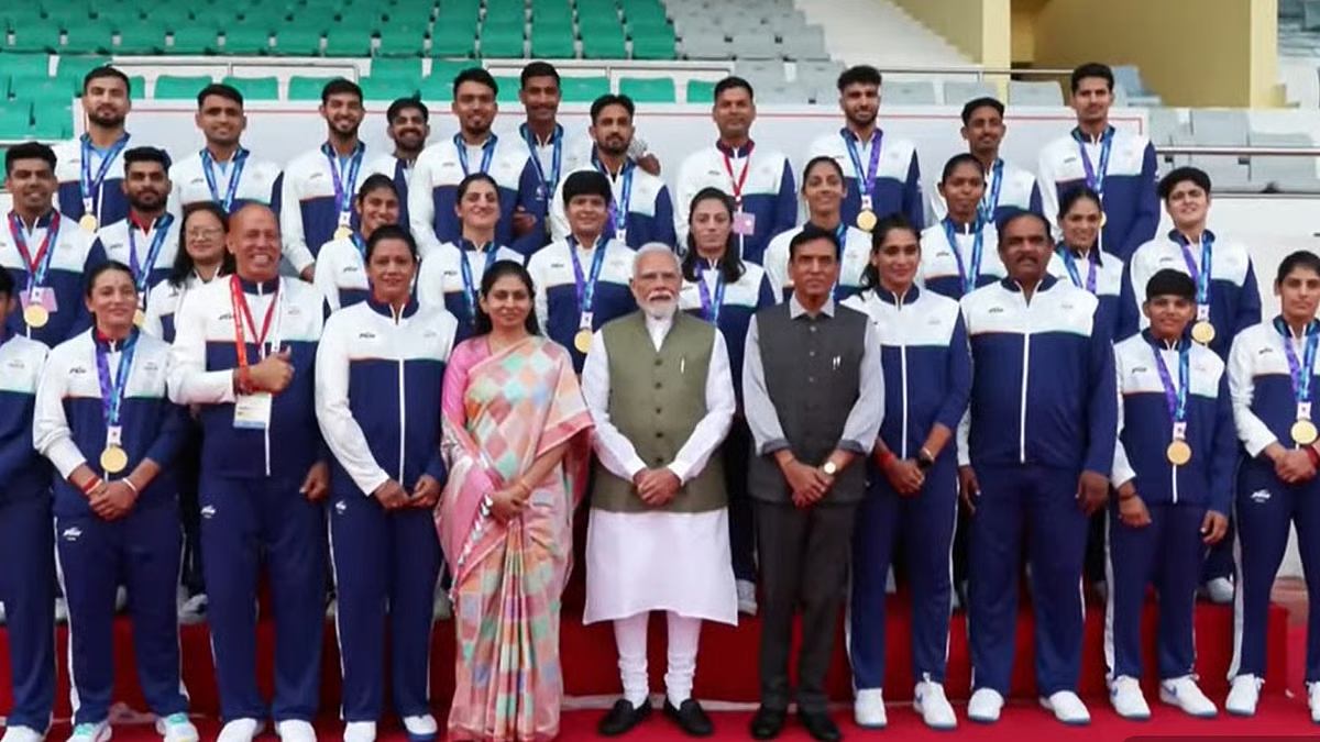 Asian Games 2026 के पदकवीरों से PM मोदी ने की मुलाकात, महिला खिलाड़ियों के प्रदर्शन को सराहा, कहा- ‘जुनून जब जीत में बदलता है तो मेडल पक्का है’