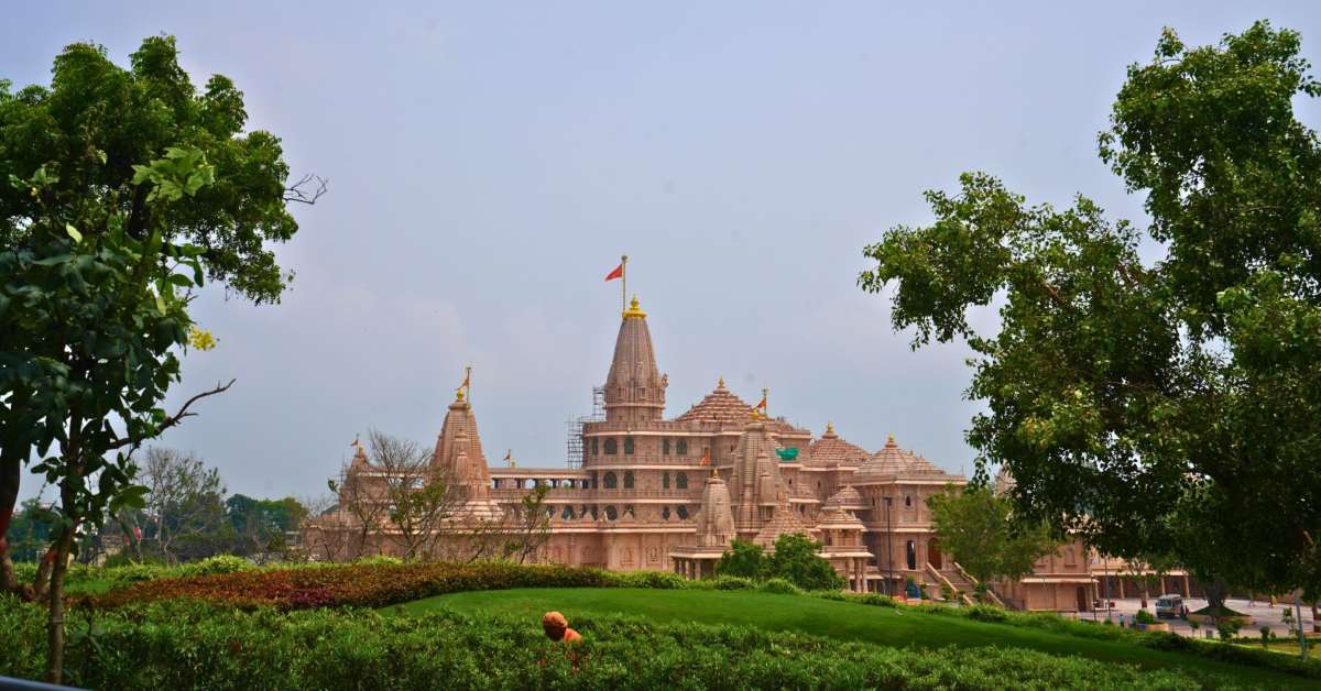 राम मंदिर परिसर में निर्माण की डेडलाइन तय, अयोध्यावासियों के लिए अलग मार्ग पर मंथन, कई मंदिरों के ऑनलाइन पास भी बंद