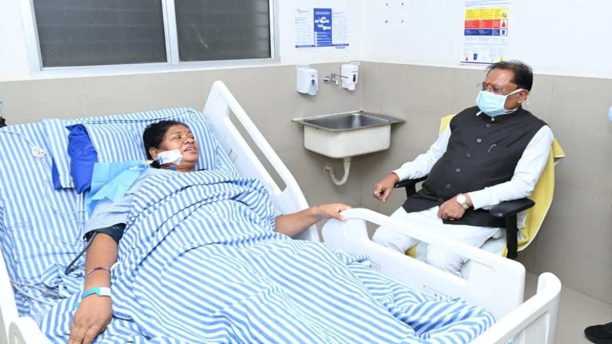 मुख्यमंत्री साय ने विधायक रायमुनी भगत का जाना कुशलक्षेम, जल्द स्वस्थ होने की कामना की