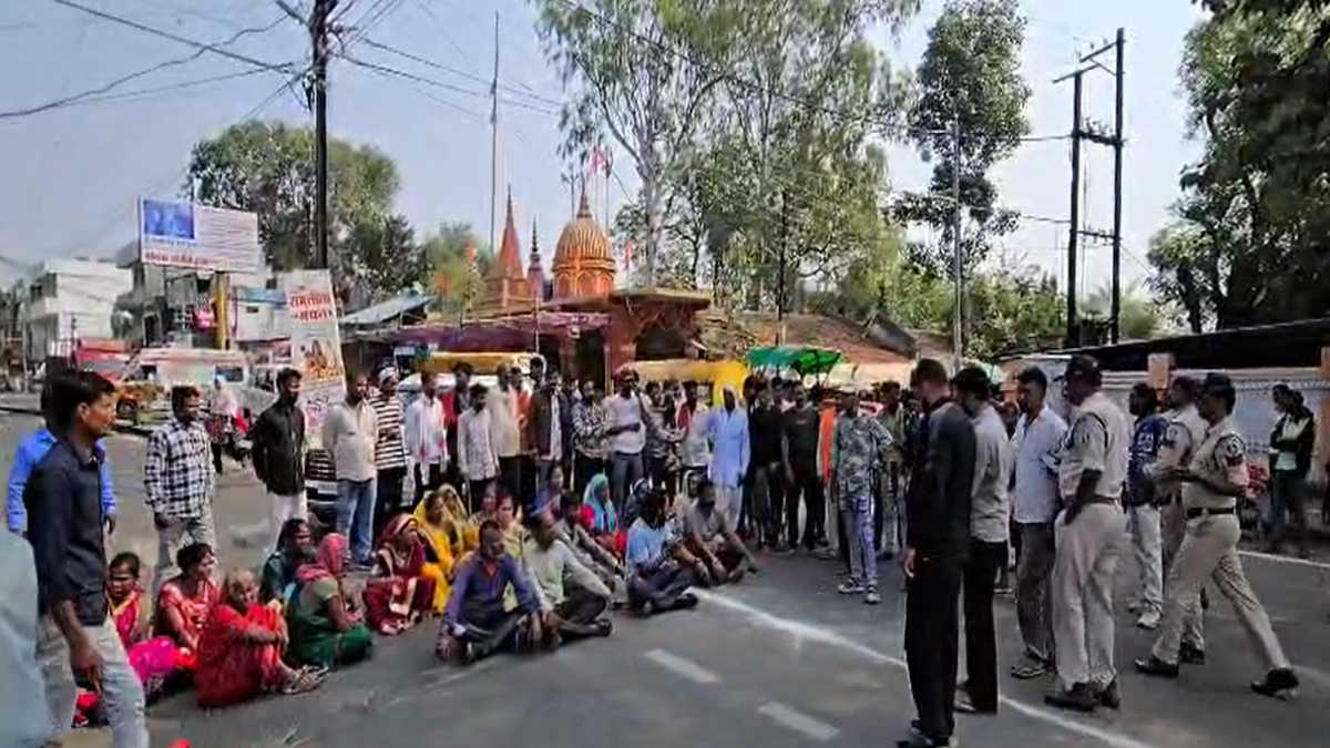 जिला अस्पताल में प्रसव के दौरान जच्चा-बच्चा की मौतः डॉक्टरों पर लापरवाही का आरोप, परिजनों ने किया हंगामा, शव लेने से इनकार, एफआईआर की मांग