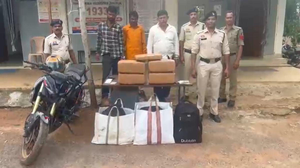 गांजा तस्करी पर पुलिस का शिकंजा, 14 लाख के मादक पदार्थ के साथ 4 आरोपी गिरफ्तार