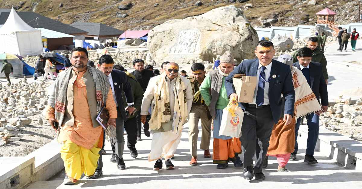 राज्यपाल की कुर्सी संभालने के बाद पहली केदारनाथ यात्रा, बाबा केदार से की ये प्रार्थना