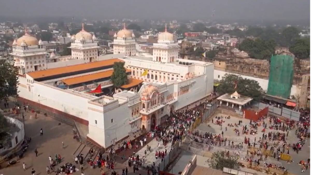 रामराजा सरकार दरबार में बदला समयः शरद पूर्णिमा के बाद अब 1 घंटे देरी से उठेंगे ‘सरकार’, अयोध्या यात्रा का शेड्यूल भी बदला