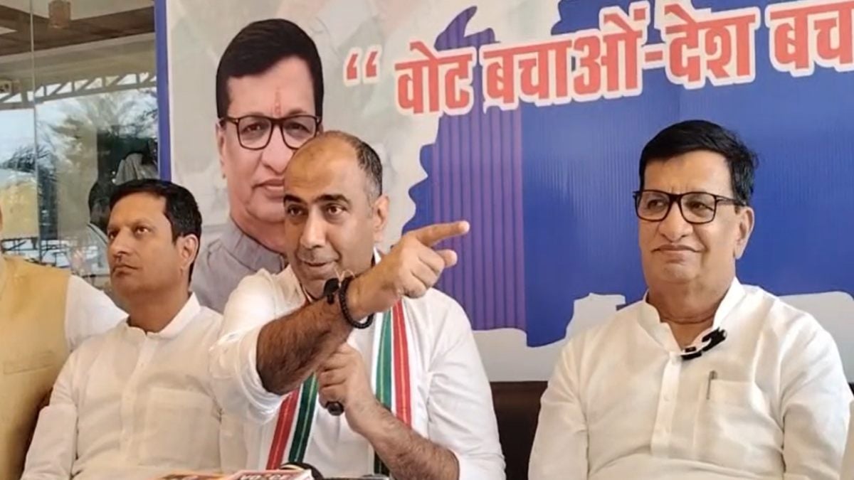 दिग्विजय की ‘सत्य सनातन यात्रा’ पर सियासतः BJP बोली- ‘आशिक का जनाजा हम राजगढ़ लोकसभा चुनाव में निकाल चुके हैं’ कांग्रेस ने किया पलटवार