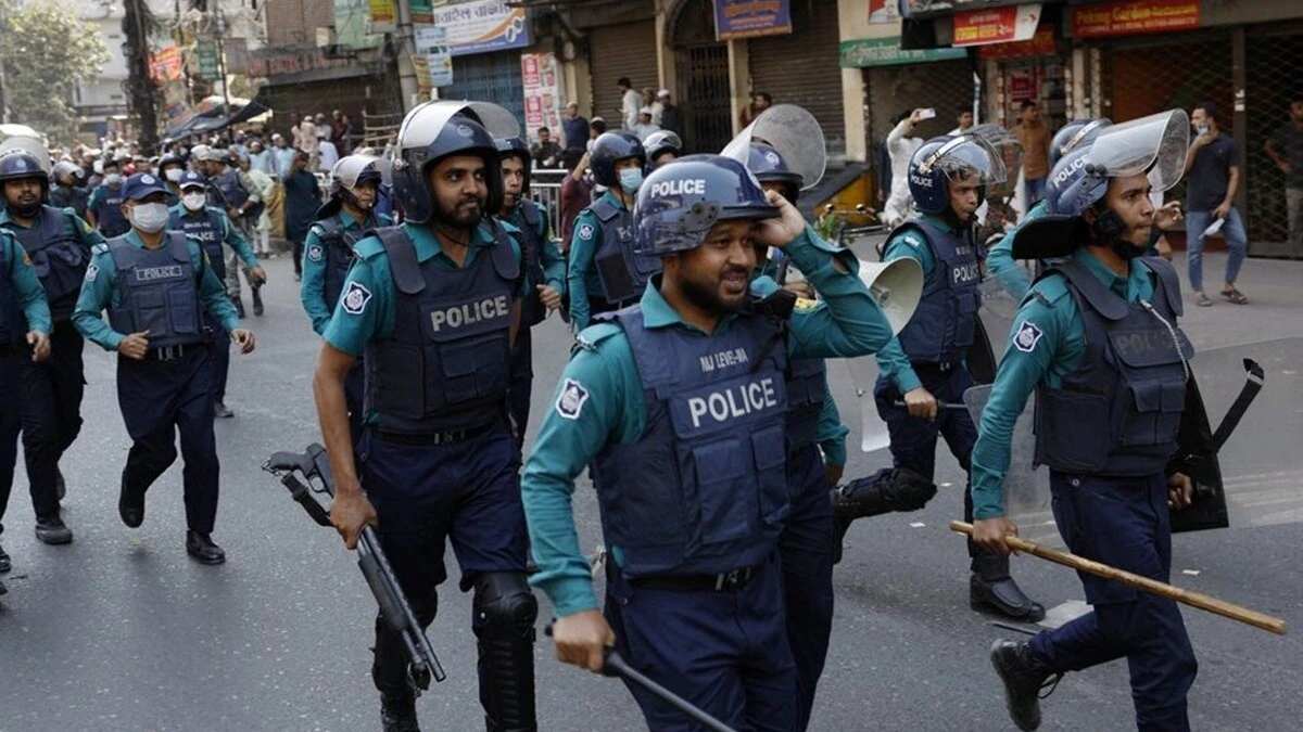 ‘पुलिस क्रासफायर के लिए तैयार है’, बंग्लादेश पुलिस प्रमुख अली हुसैन ने दिया बयान