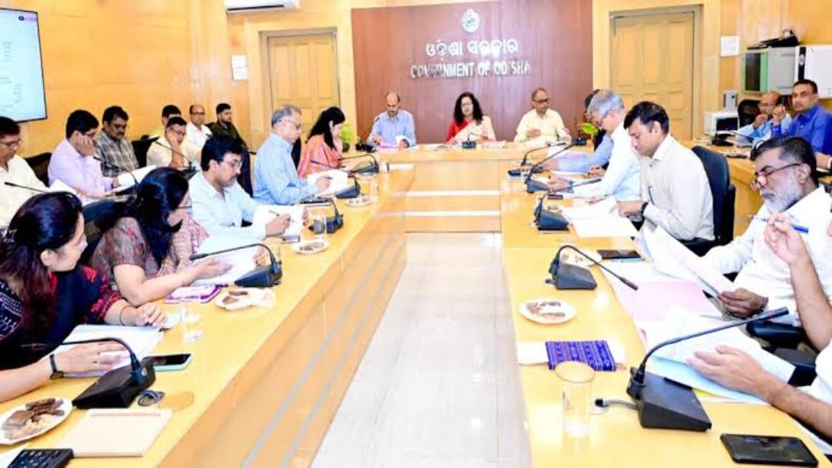 ओडिशा में ₹3,855 करोड़ का बड़ा औद्योगिक निवेश: 12 जिलों में लगेंगे 22 नए प्रोजेक्ट्स, 7 हजार युवाओं को मिलेगा रोजगार
