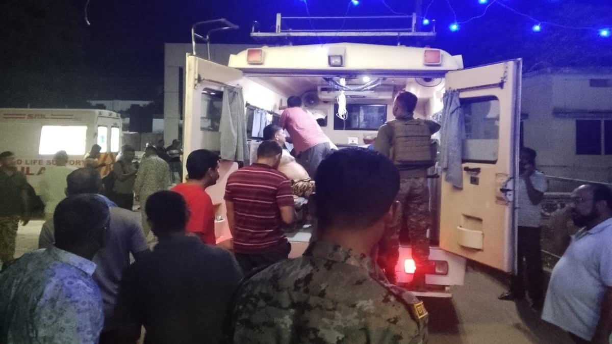 CG Breaking : IED डिफ्यूज करते वक्त जोरदार धमाका, CRPF के 4 जवान घायल
