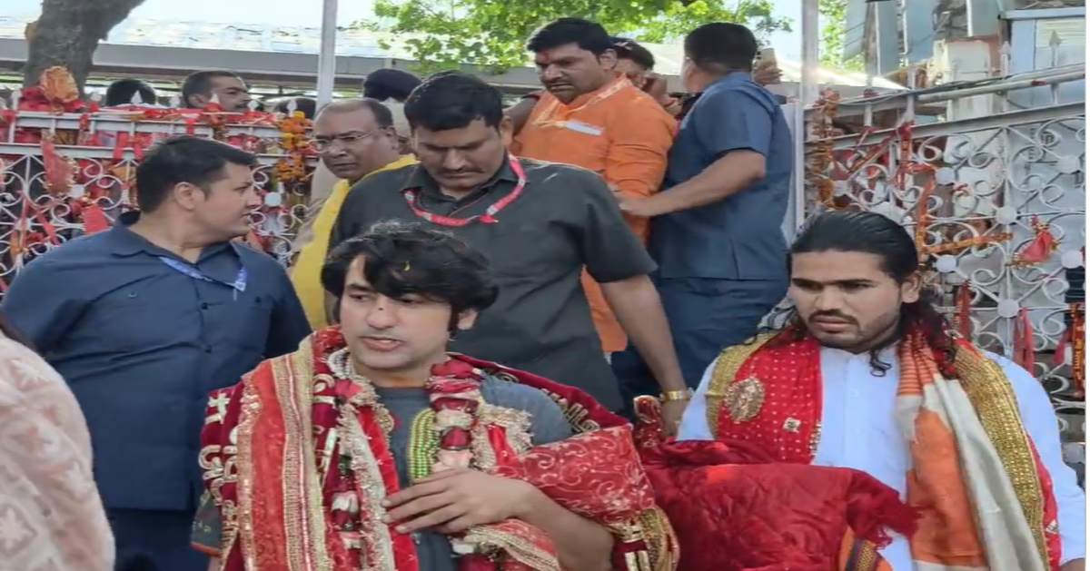 धर्मांतरण करने वालों को पं धीरेंद्र शास्त्री की चेतावनी: बोले-‘ठठरी बरेगी और गठरी बरेगी, यह देश में नहीं चलेगा’