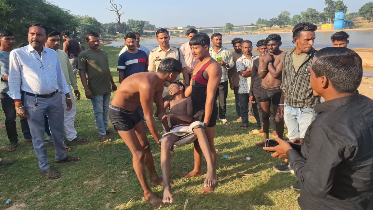 CG News : छठ घाट में डूबने से 14 साल के बच्चे की मौत, ढाई घंटे बाद मिला शव