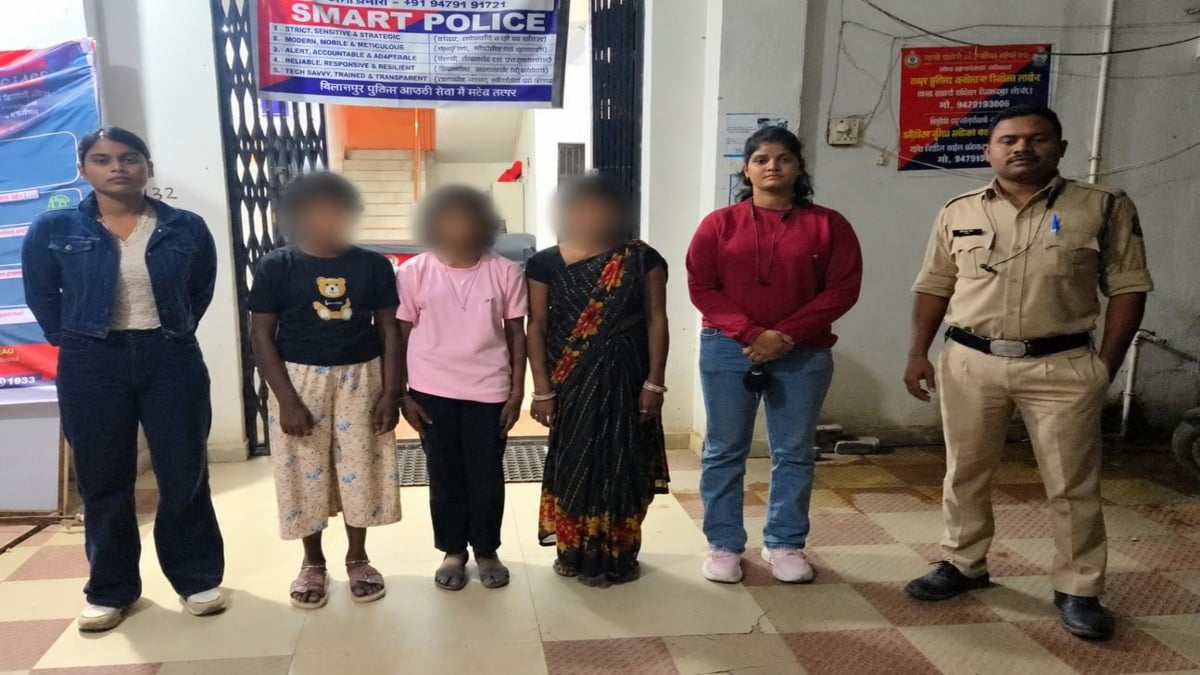 पुलिस की तत्परता से 12 घंटे में मिली लापता दो सगी बहनें, मां की आंखों में छलके खुशी के आंसू