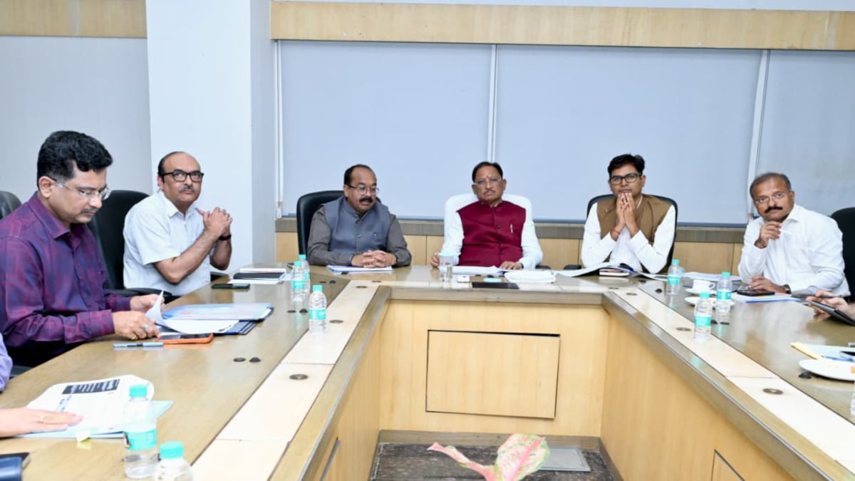सीएम साय ने की खेल उत्कर्ष मिशन की समीक्षा, कहा – खेल प्रतिभाओं को गांव के मैदान से अंतरराष्ट्रीय मंच तक पहुंचाना हमारा लक्ष्य