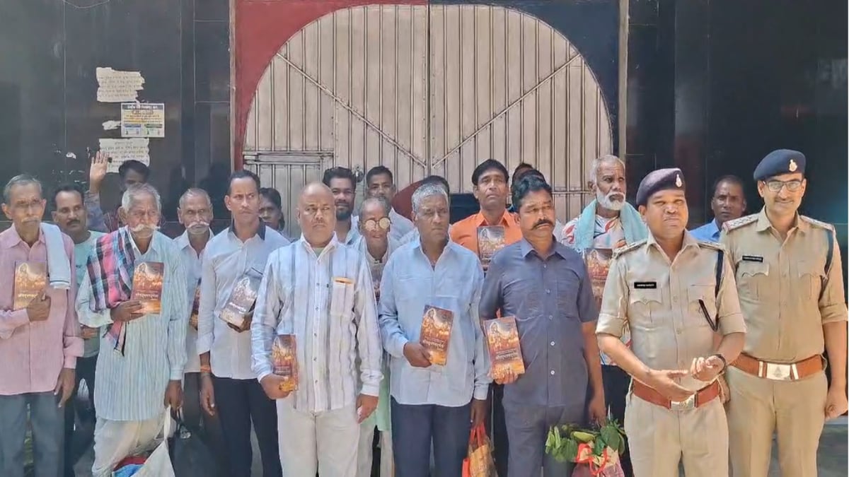 अच्छे आचरण का मिला इनाम : केंद्रीय जेल से 21 उम्रकैद के कैदी रिहा, 14 साल से अधिक काट चुके थे सजा