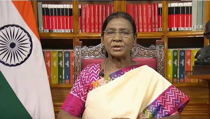 राष्ट्रपति द्रौपदी मुर्मू ने 6 राज्यों में नियुक्त किए नए राज्यपाल : ओम प्रकाश माथुर को केरल और आर्लेकर को तमिलनाडु की जिम्मेदारी, देखें लिस्ट