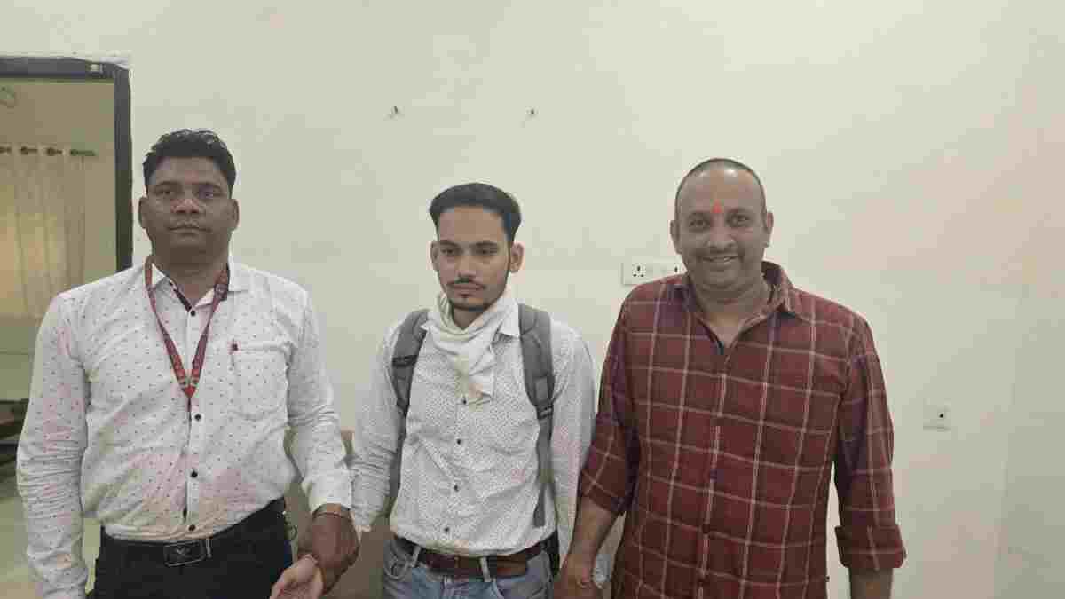 इंदौर नगर निगम का उपयंत्री रिश्वत लेते ट्रैप! पानी टैंकर का 1.12 लाख बिल पास कराने मांगे थे 6 हजार, लोकायुक्त की कार्रवाई से हड़कंप