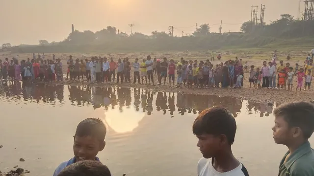 Jharkhand Crime: खरकाई नदी घाट पर तैरता मिला युवक का शव, प्रतियोगी परीक्षा की तैयारी कर रहा था छात्र
