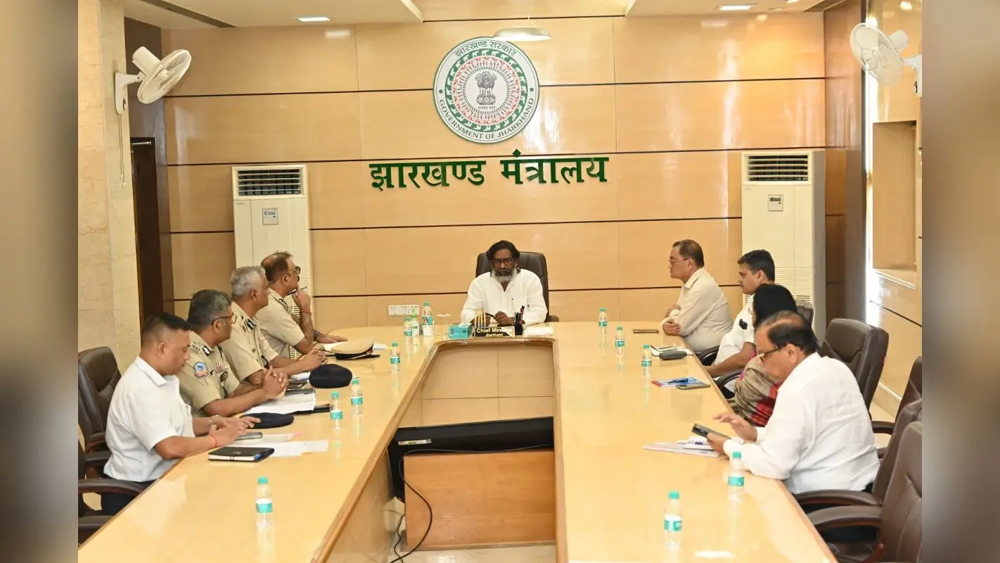 Jharkhand Cabinet Decisions: हेमंत कैबिनेट के 62 बड़े फैसले, 7890 चापाकल से लेकर 607 करोड़ की सिंचाई योजना तक को मंजूरी