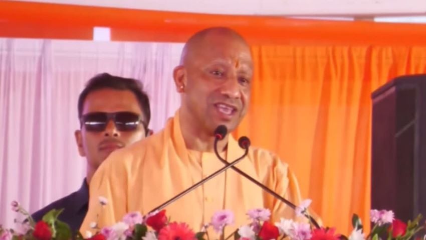 सीएम योगी का बड़ा ऐलान: प्रयागराज के कसारी-मसारी का नाम होगा कृष्णपुरी, अतीक की जमीन पर बनेंगे 602 फ्लैट