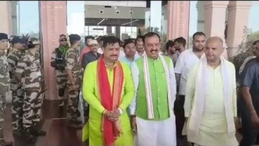 अयोध्या में सपा पर भड़के केशव मौर्य, बोले- जनता को गुमराह कर रही ‘नकली समाजवाद’