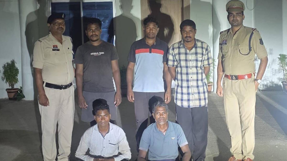 लाल सलाम पर्चे का हो गया खुलासा: लौह खदान में गाड़ियों में आग लगाने वाले पांच आरोपियों को पुलिस ने किया गिरफ्तार…