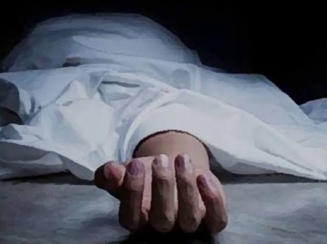 Deoghar News: देवघर में महिला की संदिग्ध मौत, दहेज के लिए हत्या का आरोप, घर में फंदे से लटका मिला शव