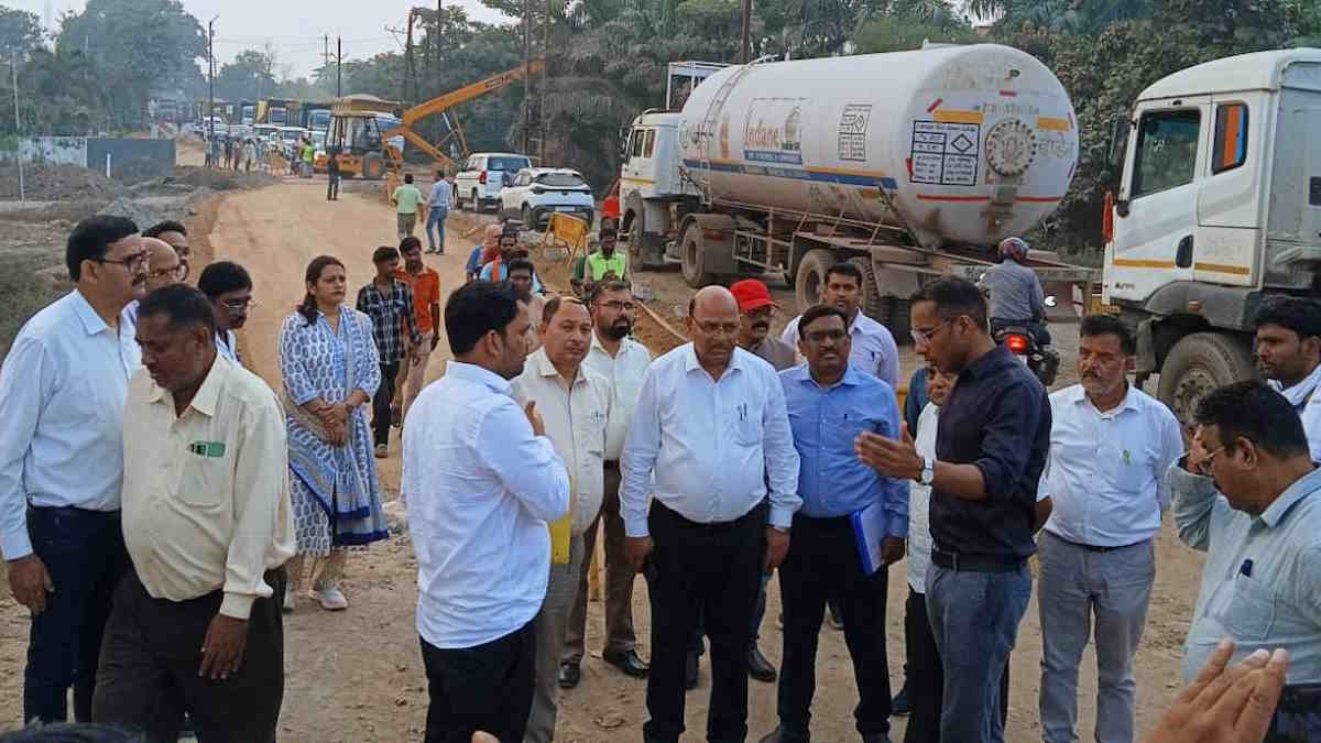 लोक निर्माण विभाग के सचिव ने निर्माणाधीन सड़कों का किया निरीक्षण, मरम्मत और बीटी पैच कार्यों में तेजी के दिए निर्देश