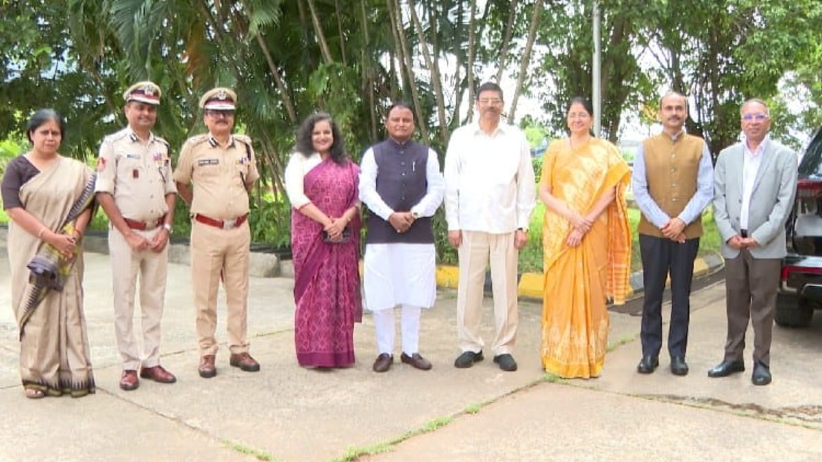 ओडिशा के निवर्तमान राज्यपाल हरिबाबू कंभमपति की विदाई, CM मोहन माझी समेत कई बड़े अधिकारी रहे मौजूद