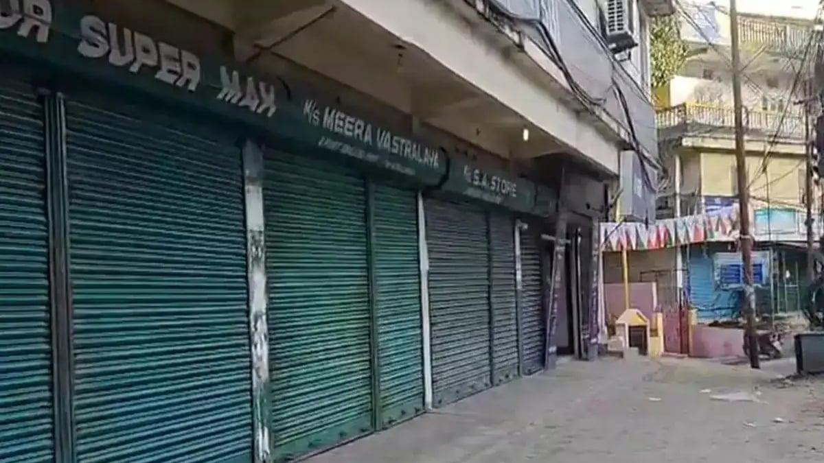 ओडिशा बंद: ‘इंडिया’ ब्लॉक के 12 घंटे के राज्यव्यापी बंद से जनजीवन प्रभावित, सड़कों और रेल पटरियों पर उतरे प्रदर्शनकारी