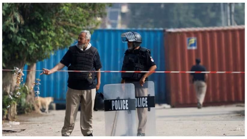 Pakistan Emergency: खैबर पख्तूनख्वा में इमरजेंसी लागू, PTI का दावा- इमरान की पार्टी के नेता अफरीदी हुए गिरफ्तार