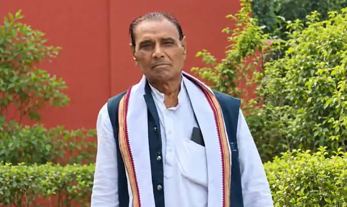 Palamu News: मालगाड़ी की चपेट में आने से पूर्व विधायक प्रत्याशी अवधेश सिंह की मौत, रेलवे ट्रैक पार करते समय हुआ हादसा
