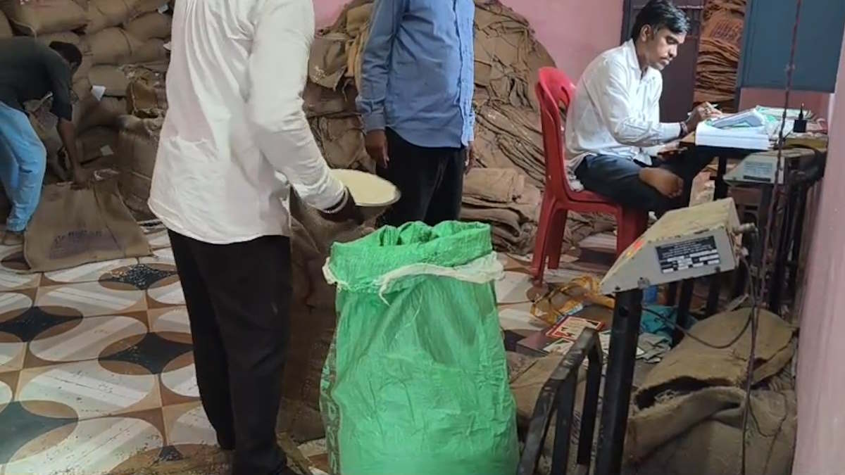 शासकीय उचित मूल्य की दुकान में 23 लाख रुपए की हेराफेरी, स्व-सहायता समूह के संचालकों के खिलाफ दर्ज किया मामला