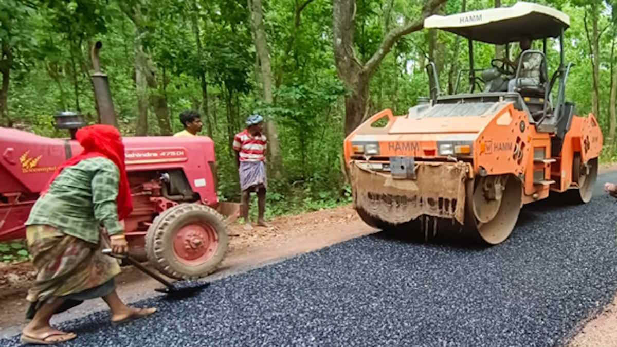 प्रदेश में सड़क और पुल निर्माण को नई गति, 243.81 करोड़ रुपए के 18 कार्यों की निविदा मंजूर, सीएम साय ने कहा- बेहतर सड़क संपर्क से पहुंच होगी आसान…