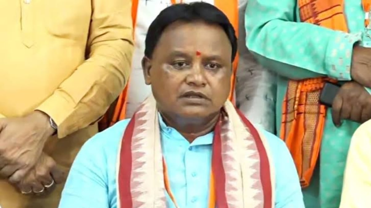SDC के कामकाज पर उठे सवाल: 11 सूत्री मांगों को लेकर मुख्यमंत्री माझी की शरण में पहुंचे अध्यक्ष
