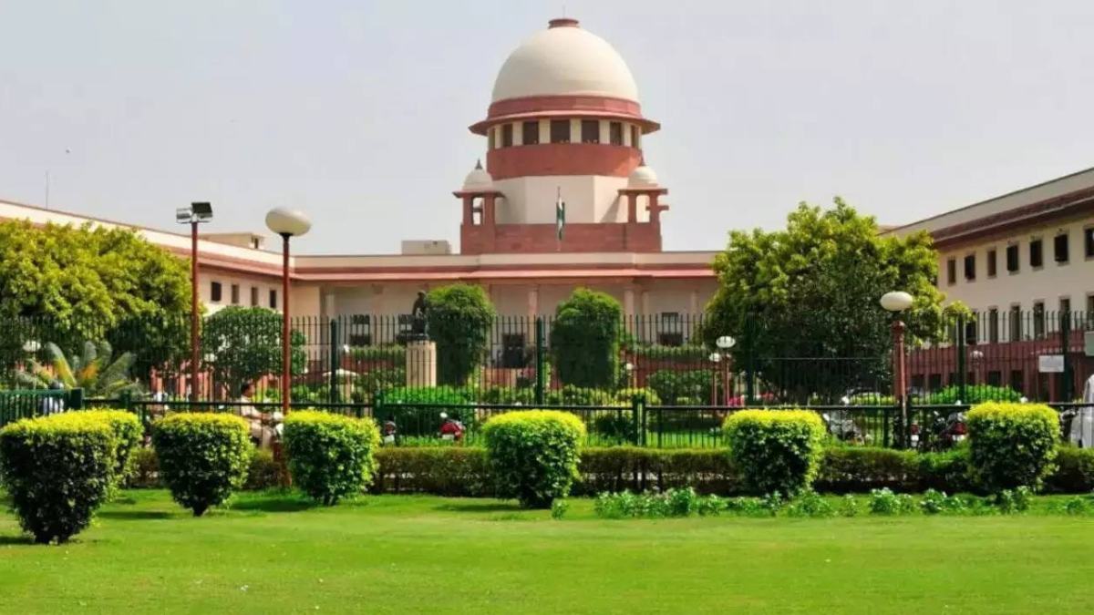 अभियुक्त की गैरमौजूदगी में दर्ज हुए गवाहों के बयान, सुप्रीम कोर्ट ने उम्रकैद की सजा की रद्द
